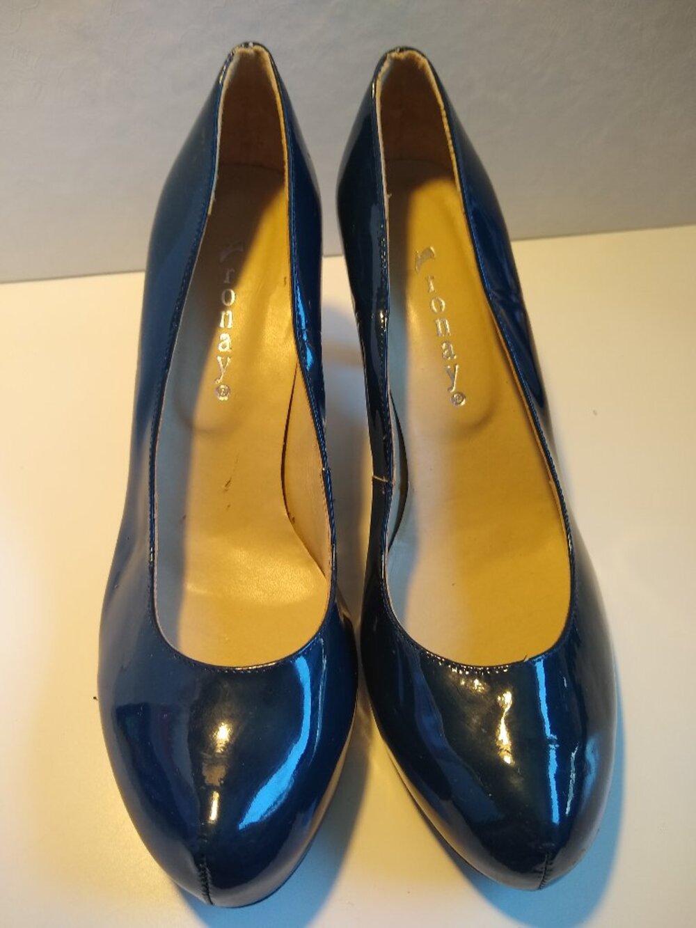 Ronay Blue  patent Leather Pumps